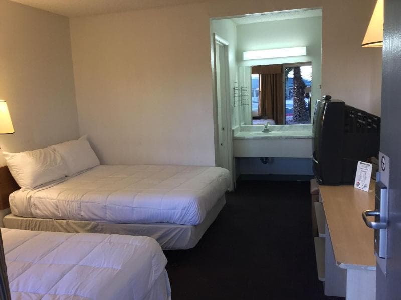 Minsk Hotels - Extended Stay, I-10 Tucson Airport photo 1