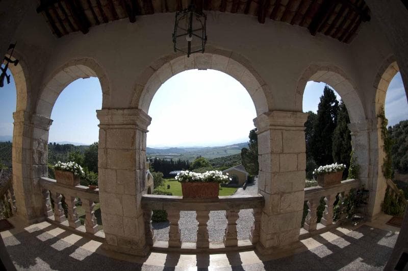 Castello Di Serragiumenta 5