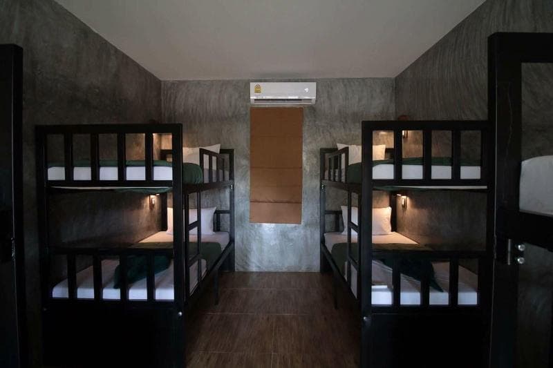 Blanco Hostel At Lanta (Adults Only) 4