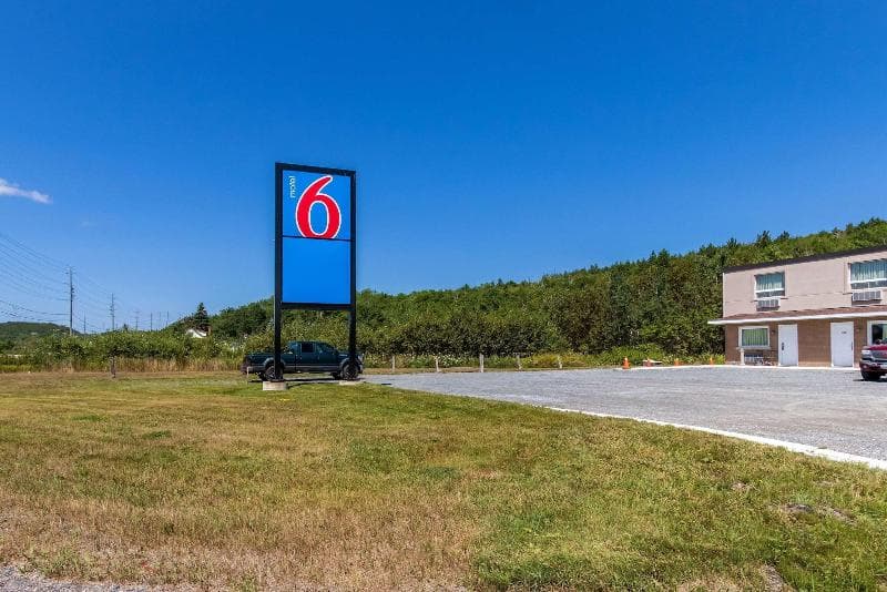 Motel 6 Sudbury On 5