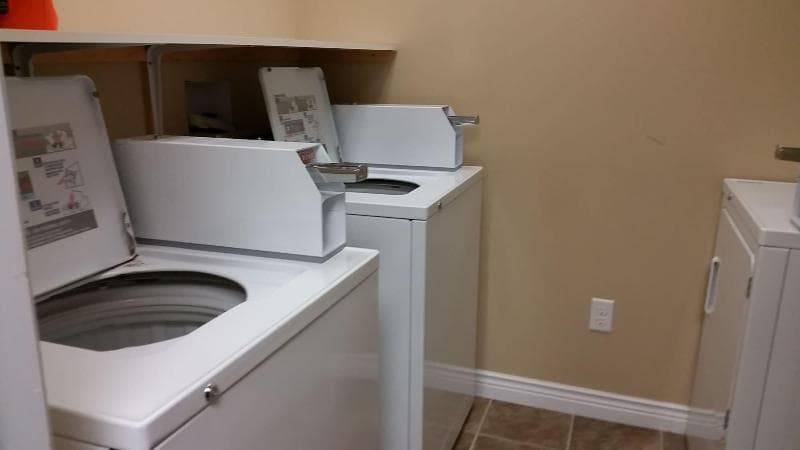 Riverview Suites main