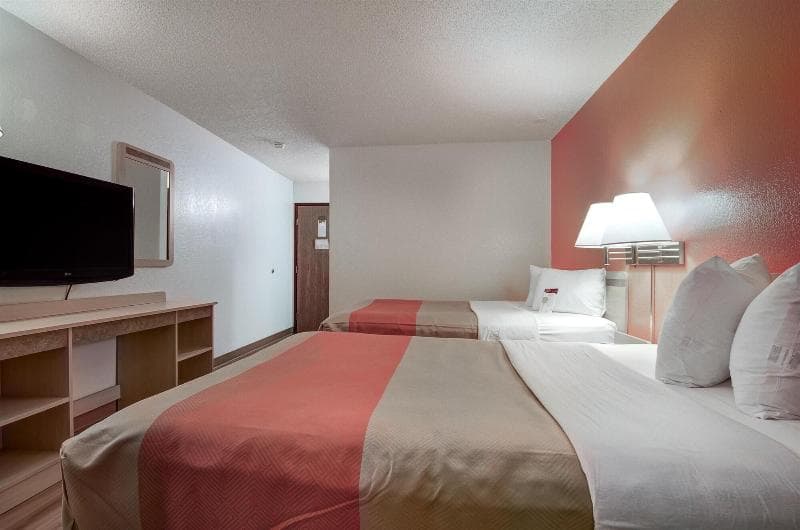 Motel 6 Colby photo 1