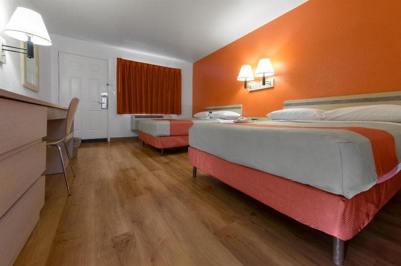 Travelodge By Wyndham Brattleboro Vt 4