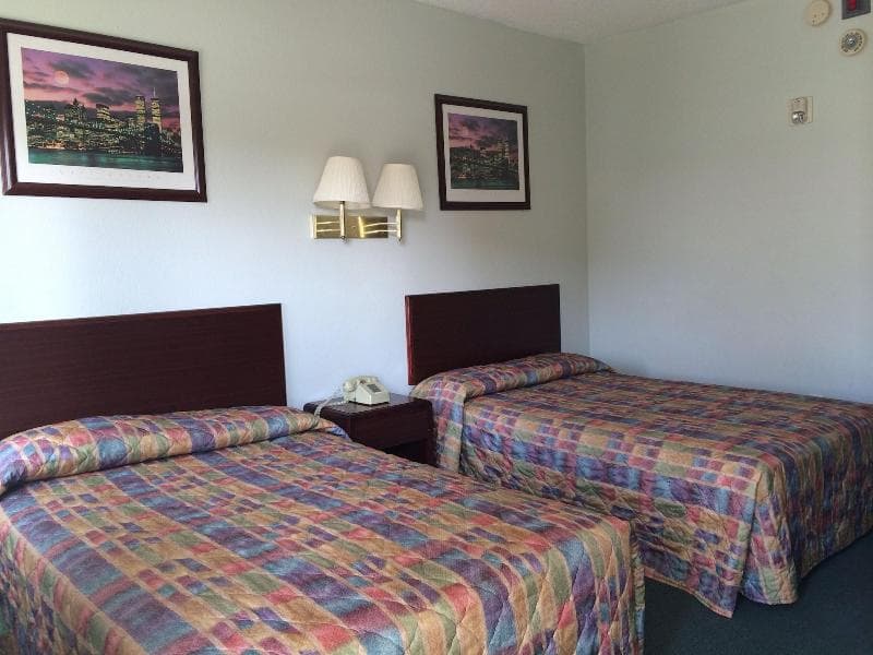 Americas Best Value Inn Arlington main