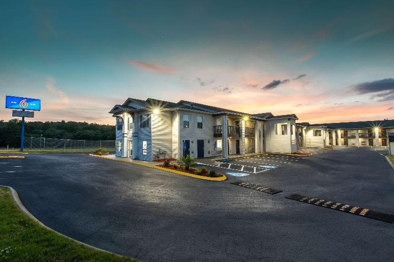 Motel 6 Greenville, Sc - I-85 Near Downtown 5