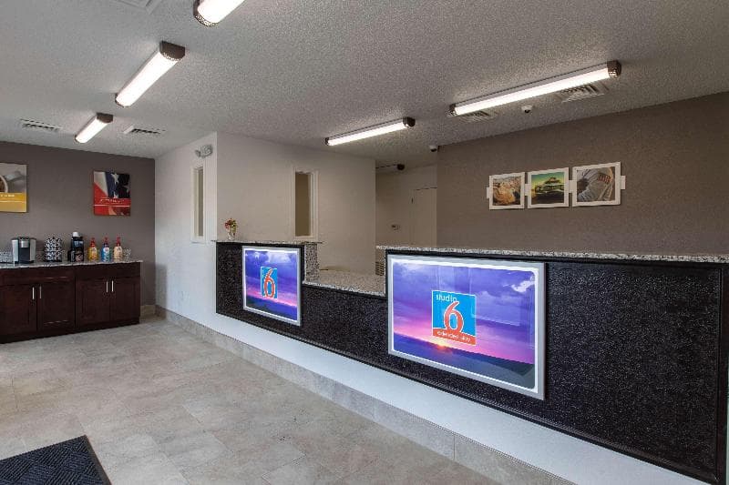 Motel 6 Greenville, Sc - I-85 Near Downtown 4