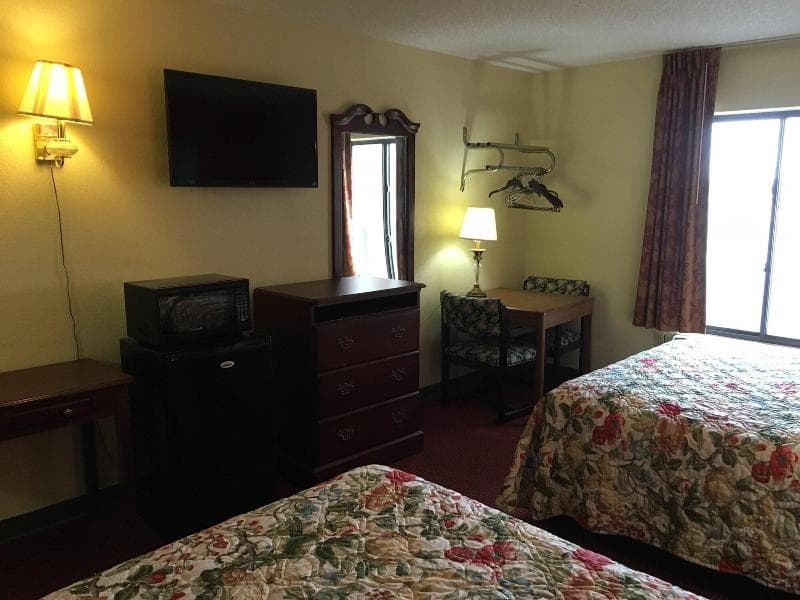 Executive Inn Pine Bluff 4
