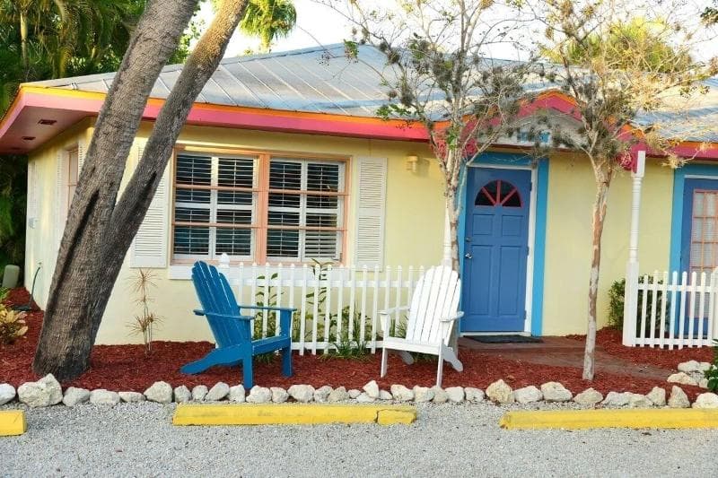 The Palmview And Sandpiper Inns 5