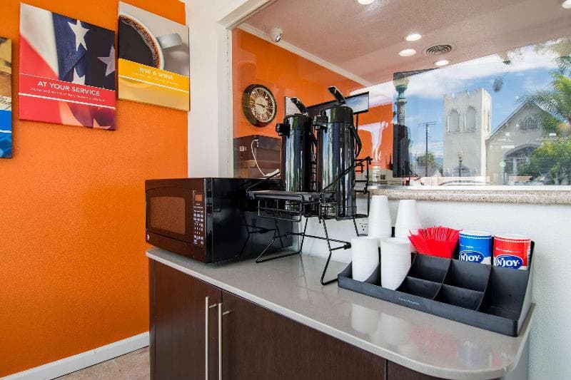 Motel 6 San Bernardino CA Downtown 4