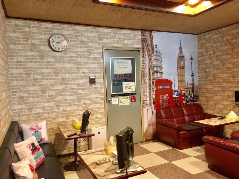 Capsule Hotel Block Room (Adults Only) 5