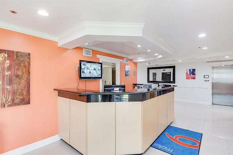 Motel 6 Mcallen, TX - East 4
