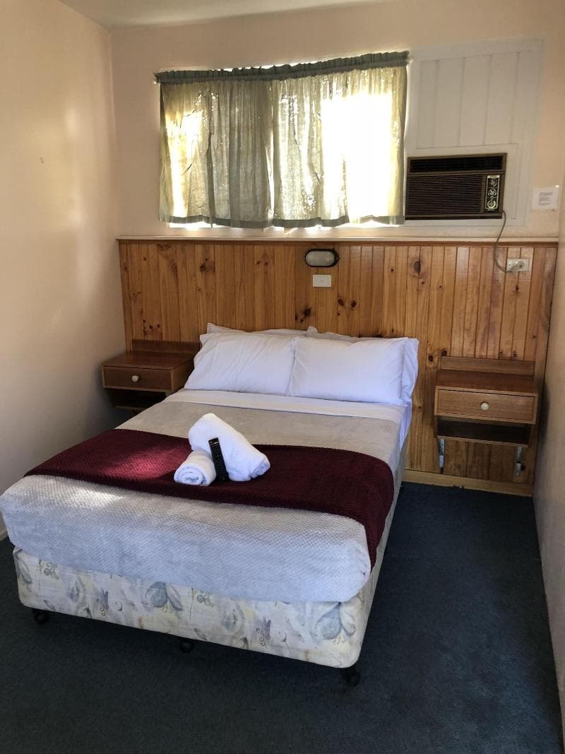 Green Door Motel main