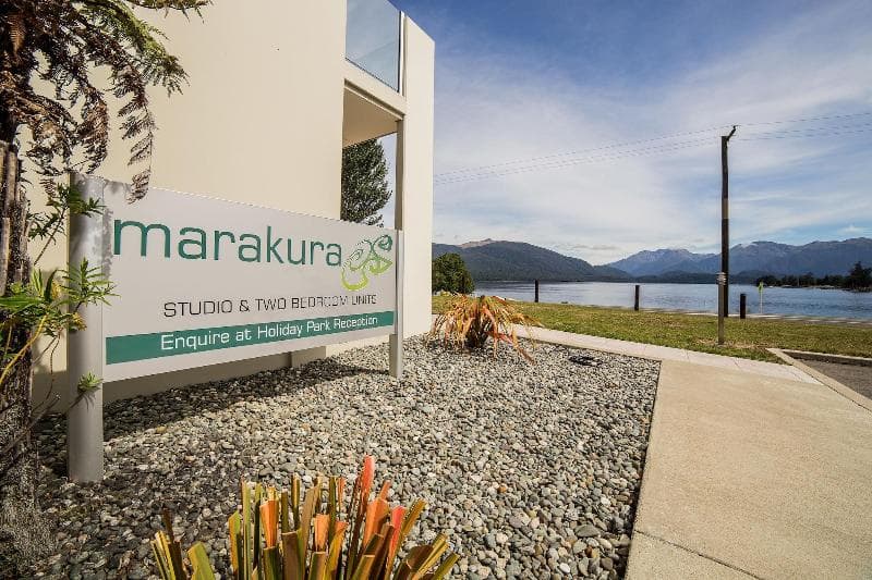 Marakura Deluxe Motels 5