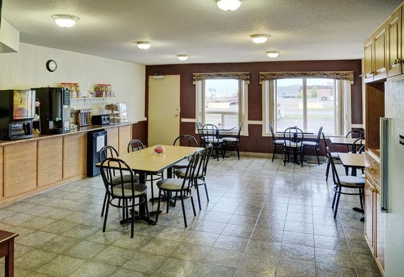 Rodeway Inn photo 1