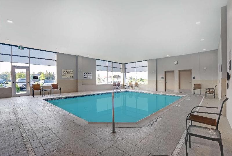 Hampton Inn & Suites Belleville 5