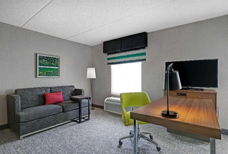 Hampton Inn & Suites Belleville 3