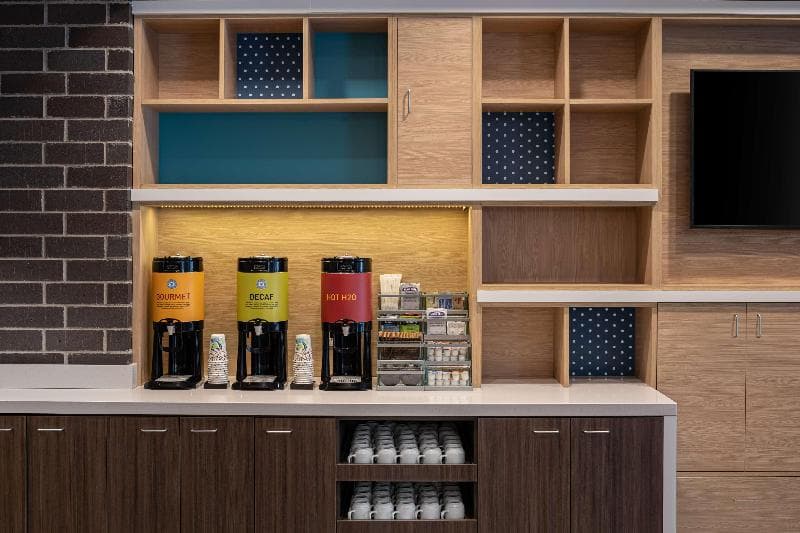 Home2 Suites by Hilton Des Moines at Drake University 3