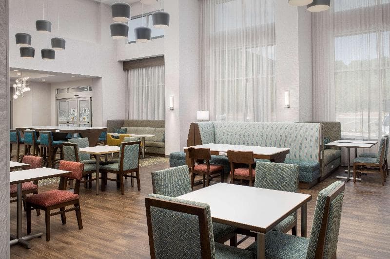 Hampton Inn & Suites Lexington 5