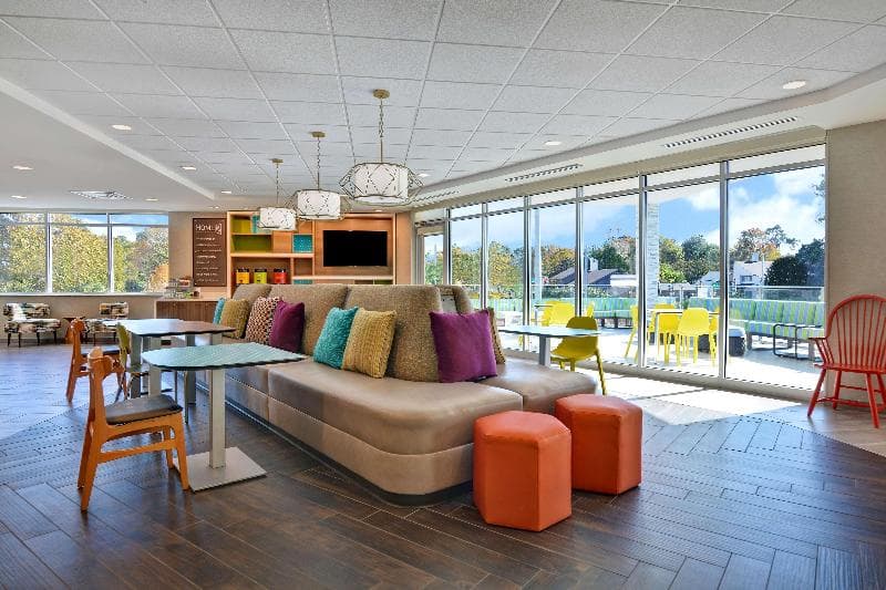 Home2 Suites by Hilton Savannah Midtown 5