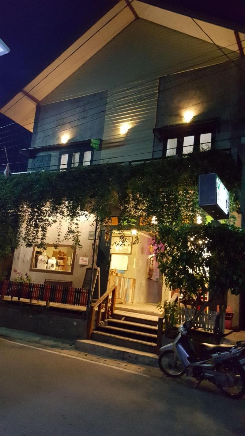 Tonkong Guesthouse And Restaurant 4