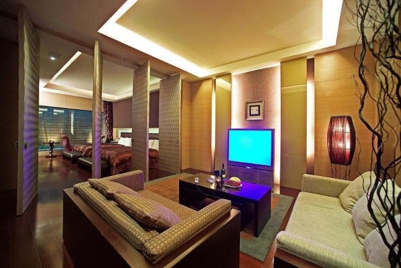 Spring Spa Motel 2