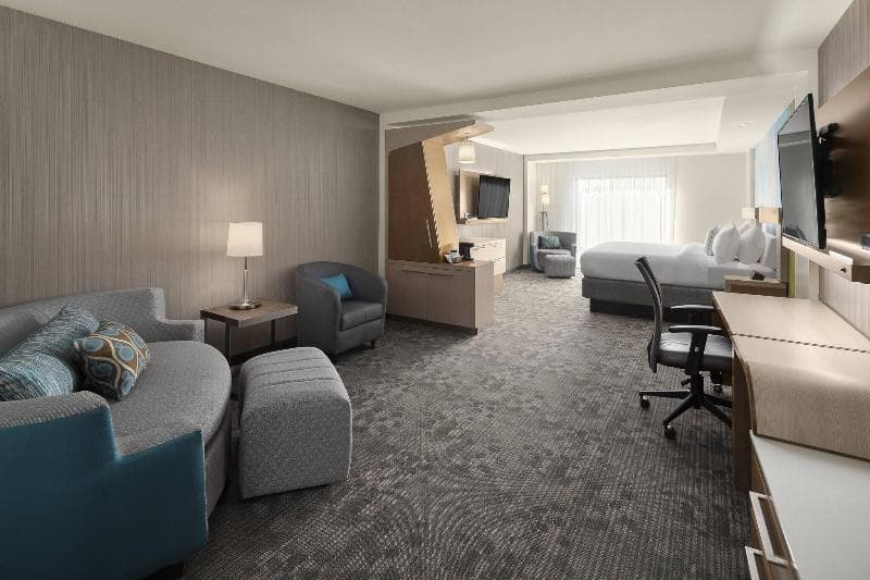 Courtyard By Marriott Seattle Northgate 5