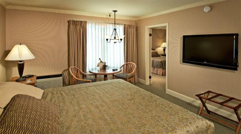 Columbus Motor Inn 3