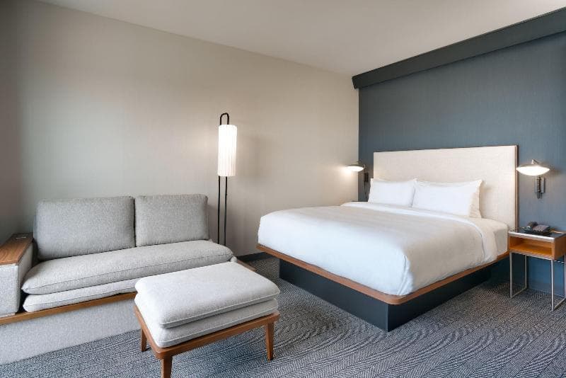 Courtyard By Marriott Ames 4
