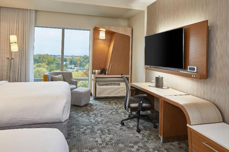 Courtyard By Marriott Albany Airport 4