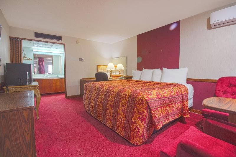 Hometown Inn photo 1
