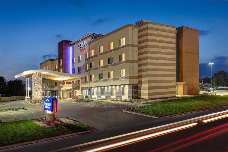 Fairfield Inn & Suites By Marriott Locust Grove I-75 South 4