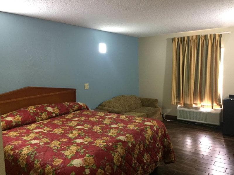 The Briarwood Inn Pine Bluff 4