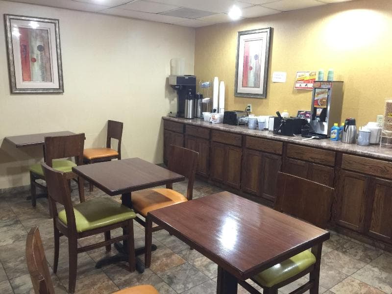 Fairview Inn & Suites 2