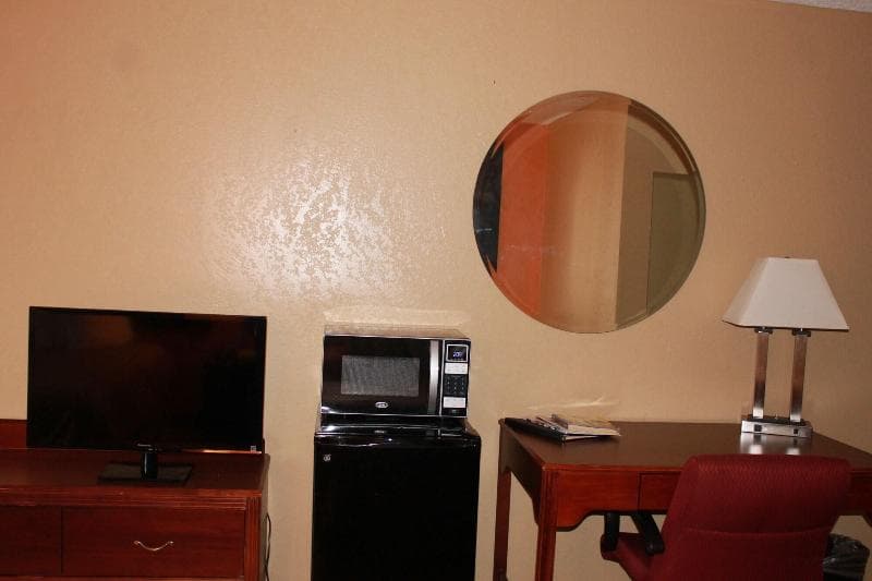 Fairview Inn & Suites 3