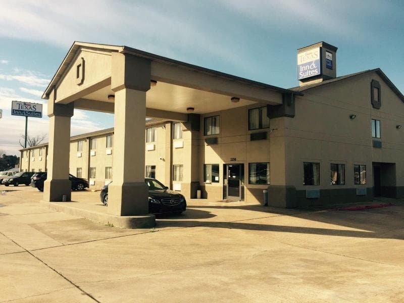 Texas Inn & Suites 5