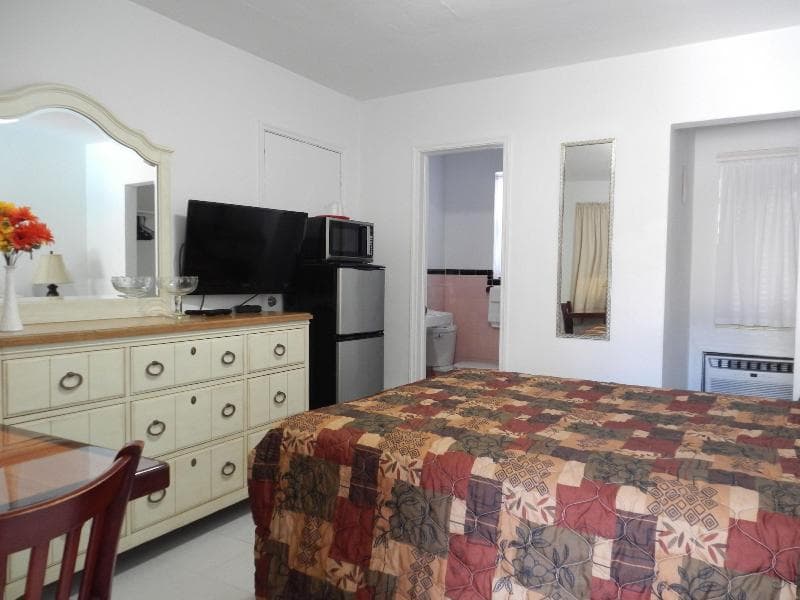 Shell Motel 5