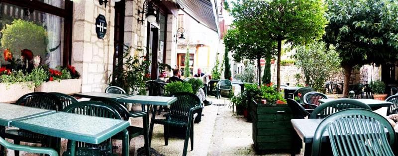 Auberge Du Puits main