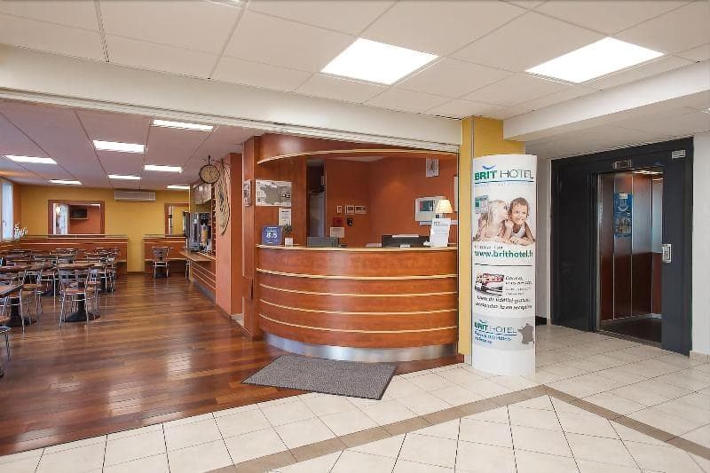 Brit Hotel Saumur 5
