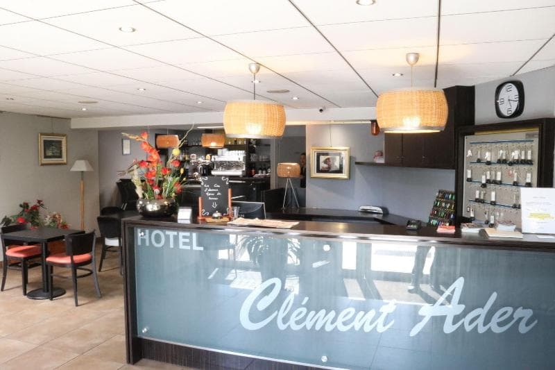 Hôtel Restaurant Clément Ader 4