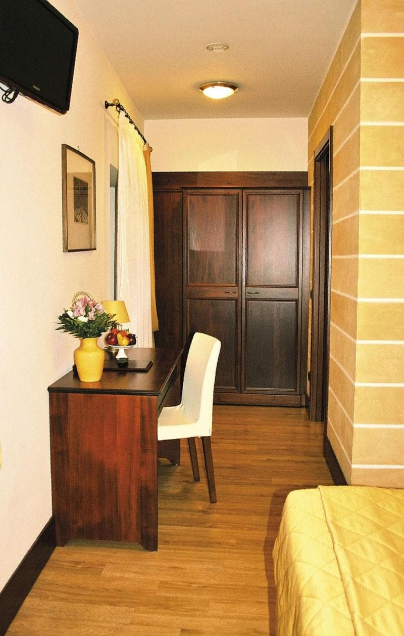 Hotel Aurora 4