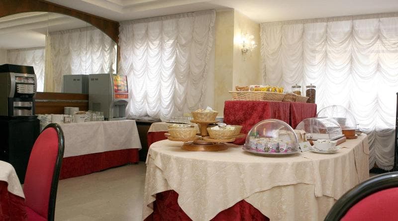 Hotel Excelsior 3