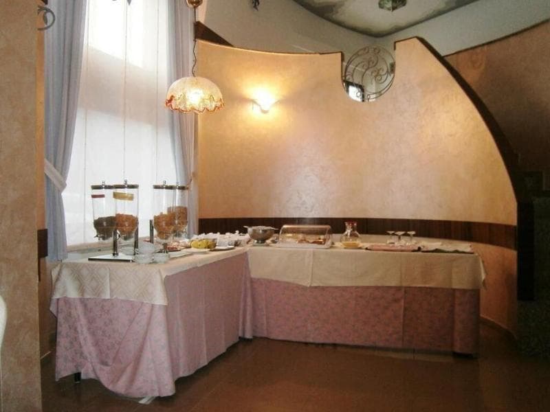 Hotel Corona photo 1