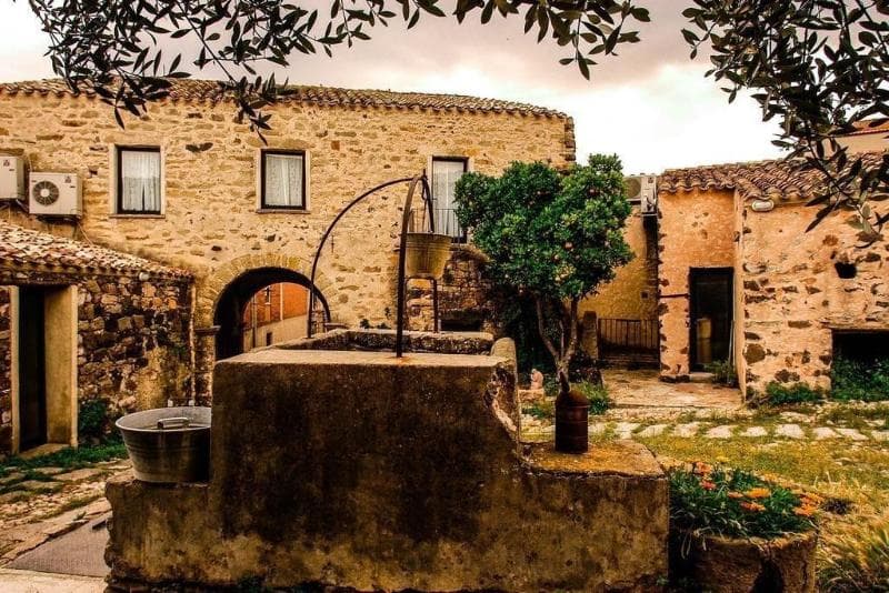 Albergo Diffuso Omu Axiu 4