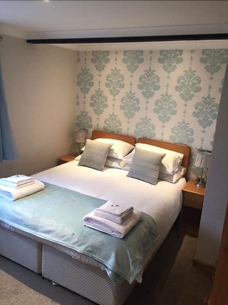 The Elan Hotel 3