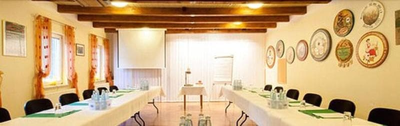 Hotel Am Schlosspark main