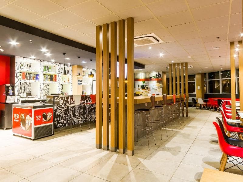 Ibis Marilia 4
