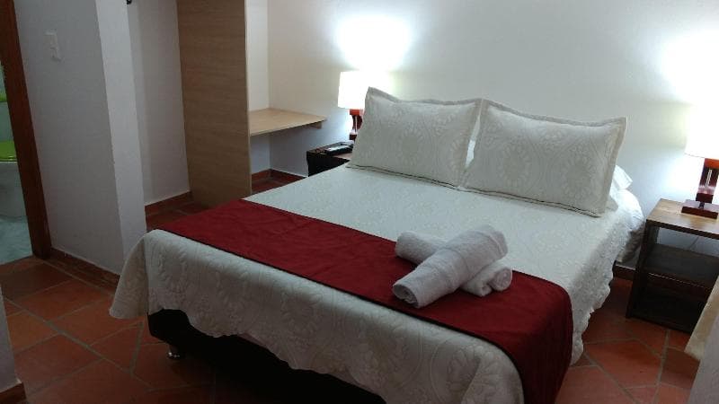 Apartahotel La Gran Familia main
