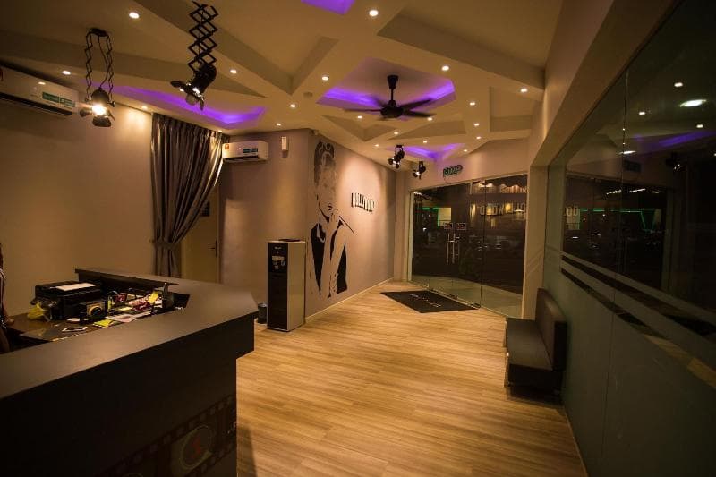 Hollywood Hotel 3
