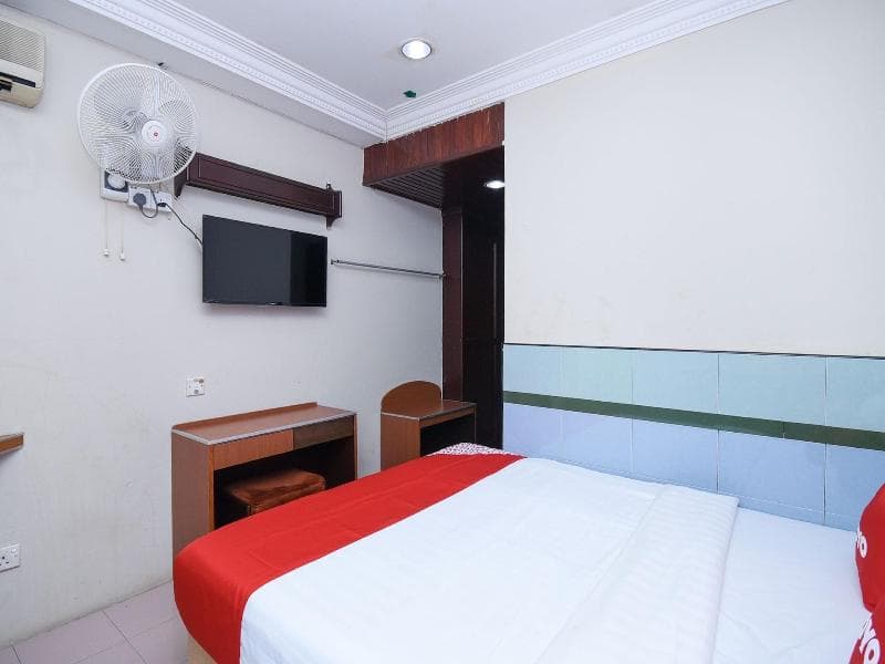 Cosy Inn main