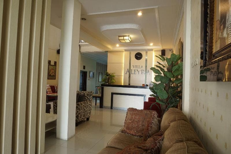 Aleyra Hotel And Villa Garut 5